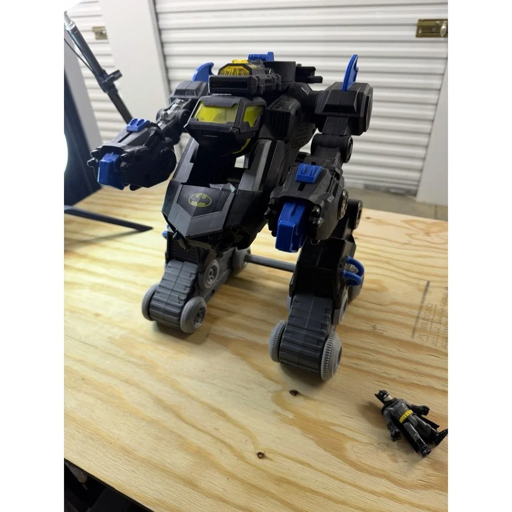 Fisher Price Imaginext DC Super Friends Batbot Xtreme RC Lights Sounds Batman